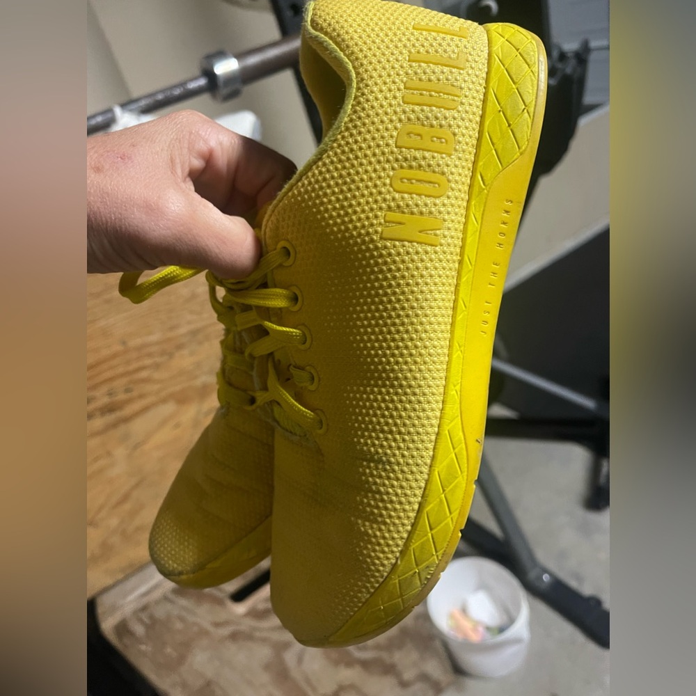 No hull tennis Shoes 9